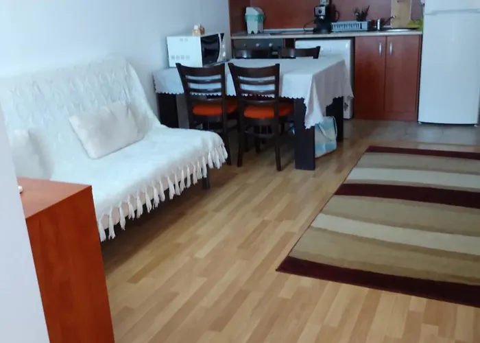 Къща за гости Kasndra