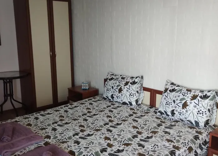 Kasndra Къща за гости